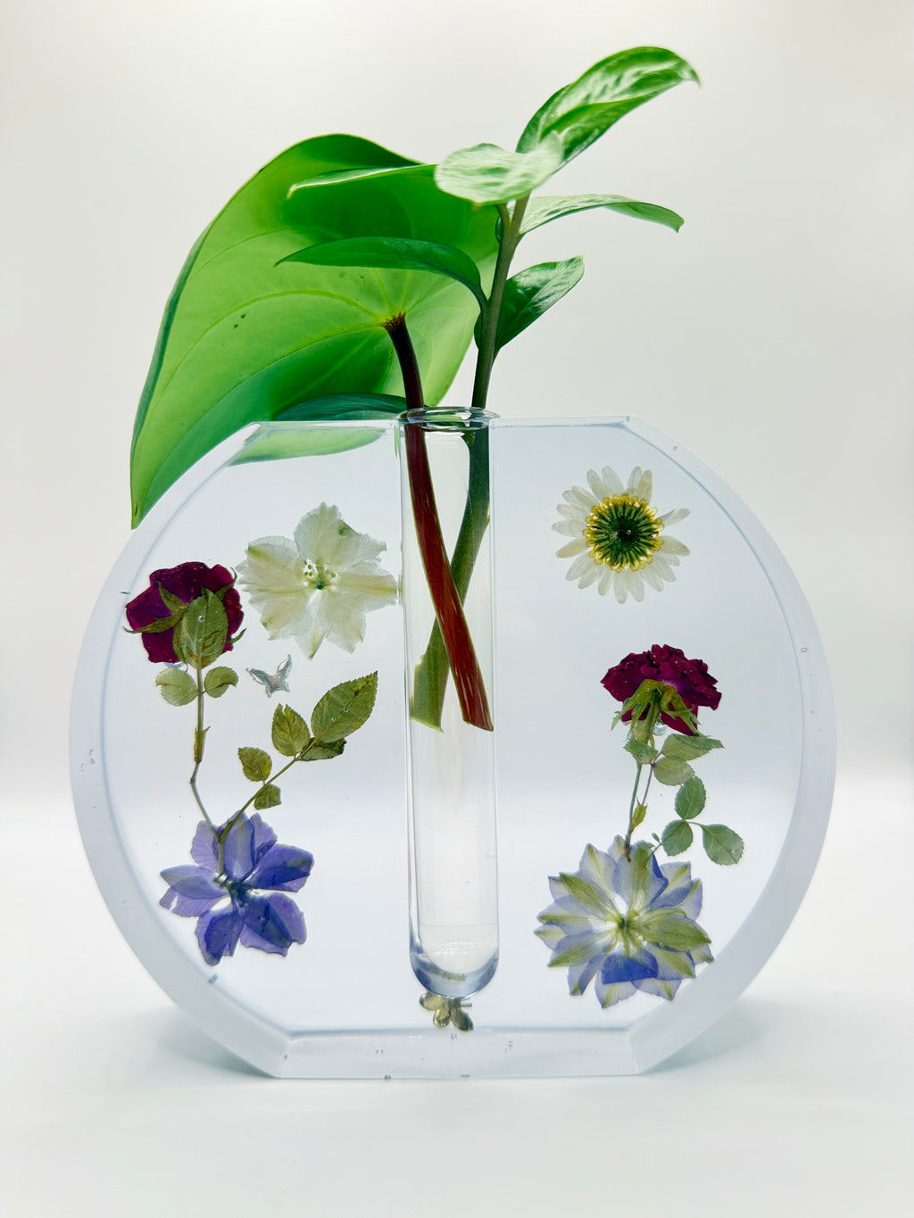 Garden Gossip | One-of-a-Kind Resin Vase