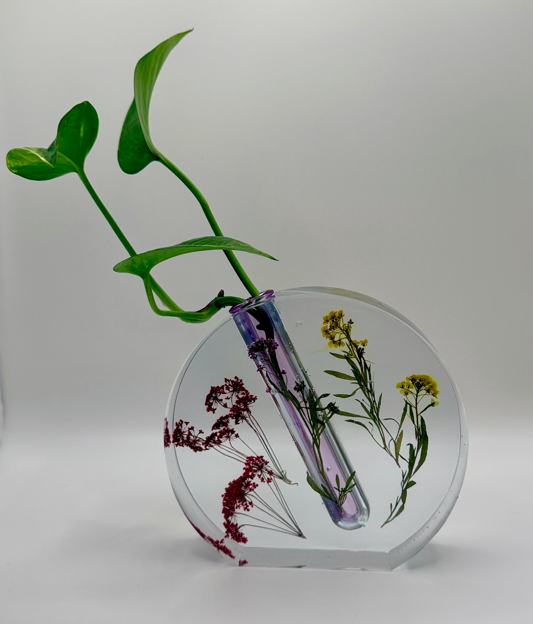 Close-up detail of Modern Garden | Resin Vase, handmade multicolor resin vase