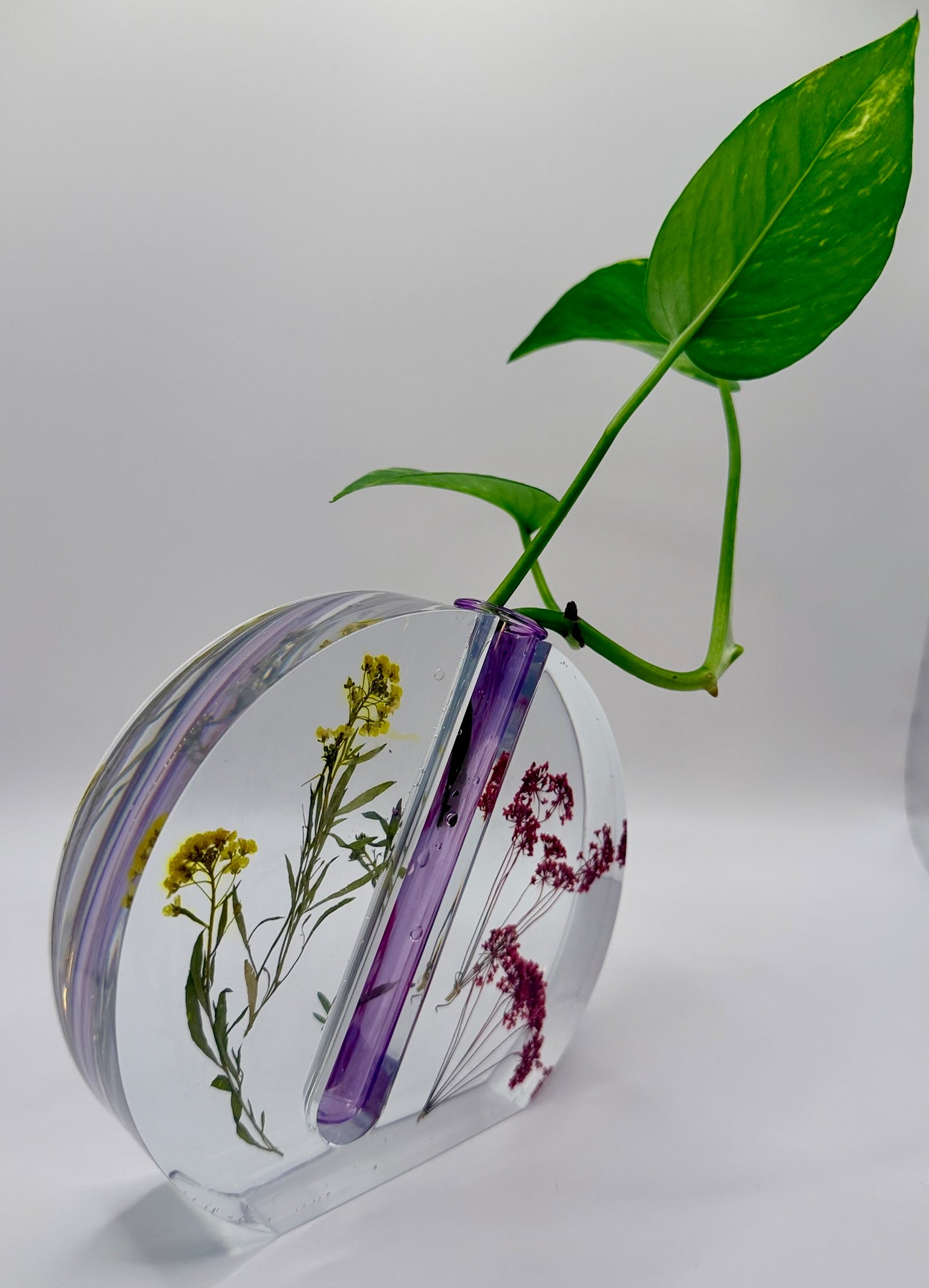 Close-up detail of Modern Garden | Resin Vase, handmade multicolor resin vase