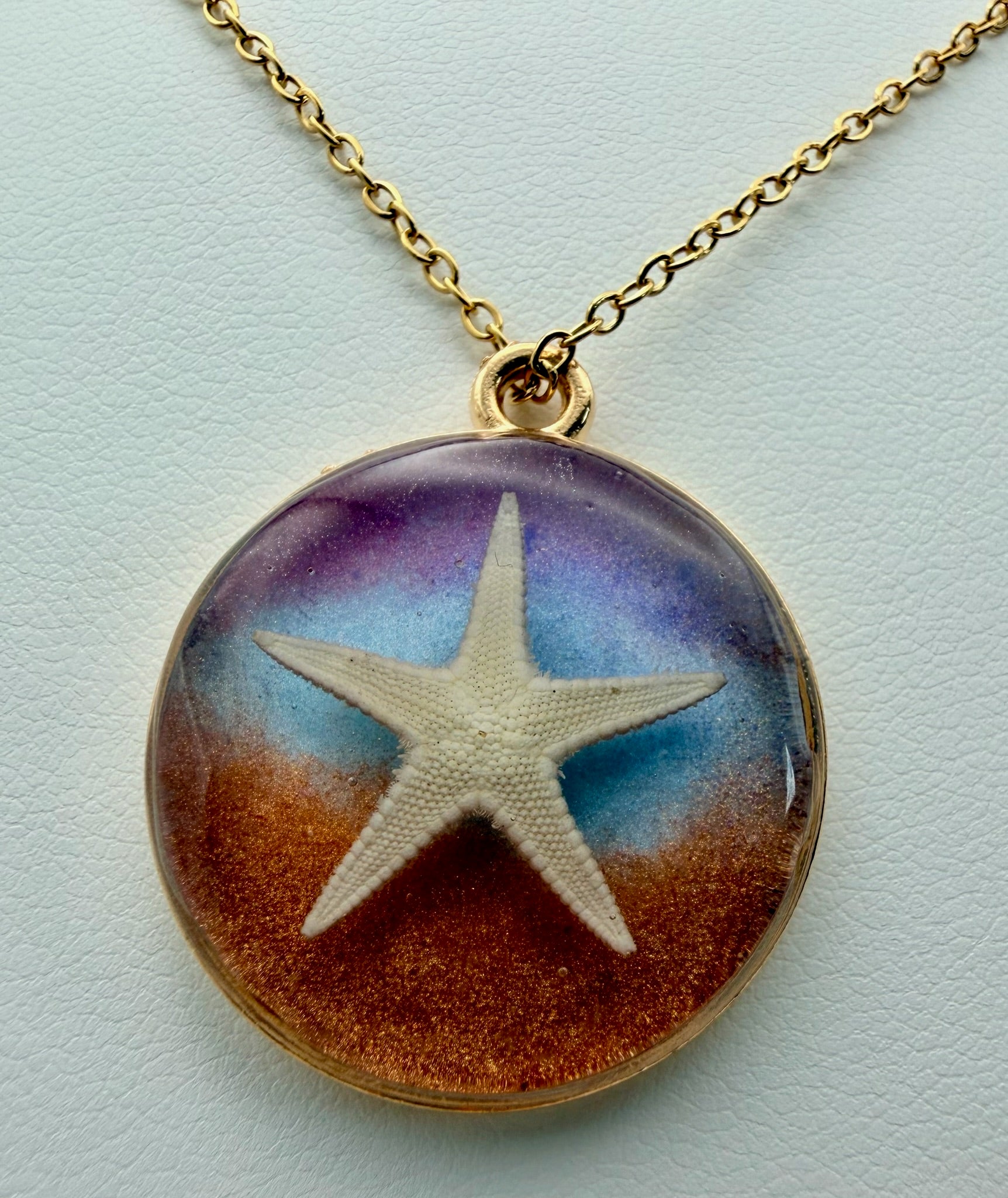 Sunset Star | Resin Necklace