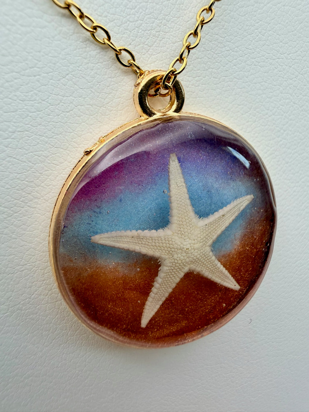Sunset Star | Resin Necklace