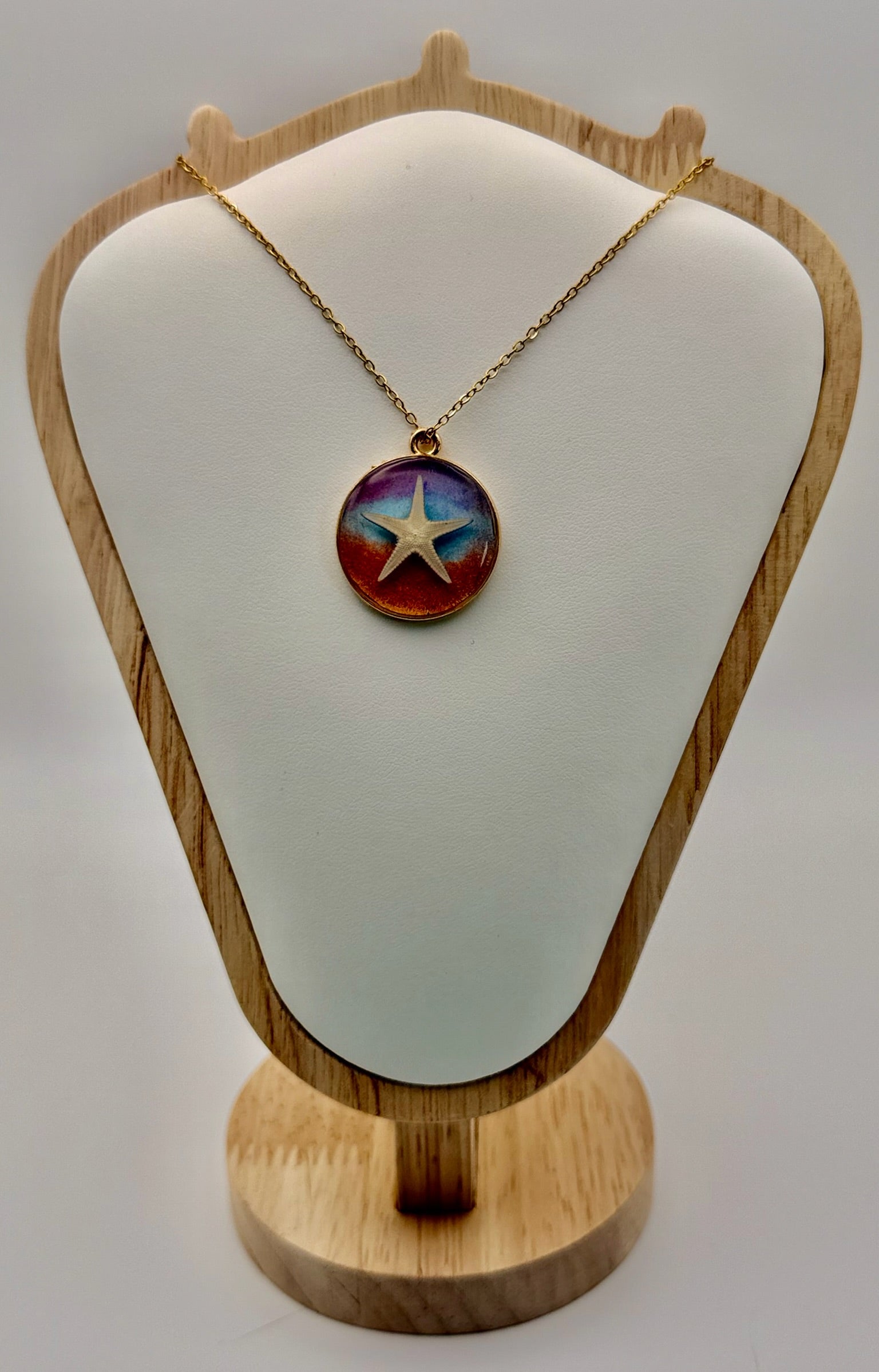 Sunset Star | Resin Necklace