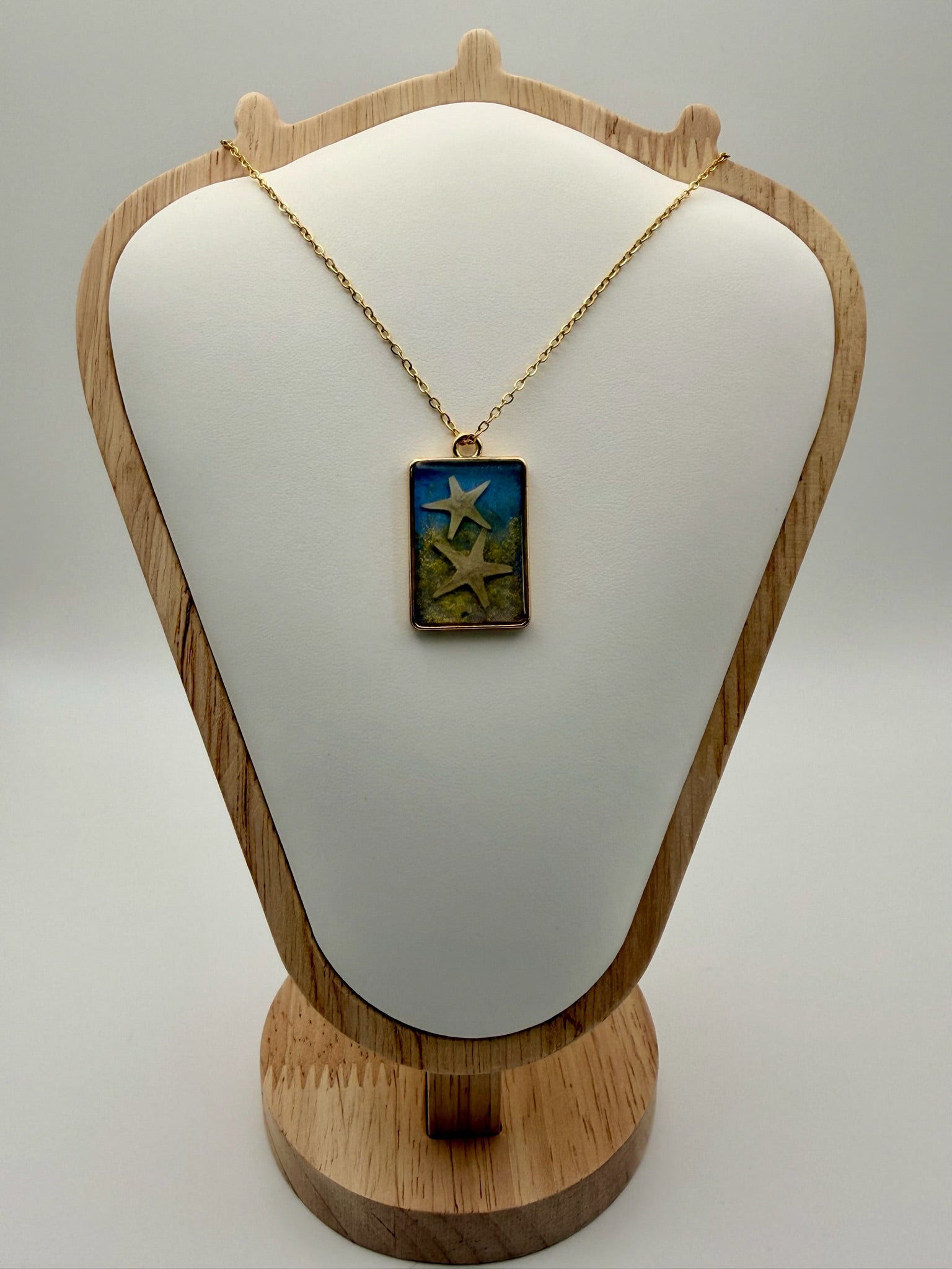 Ocean Whirlpool | Resin Necklace