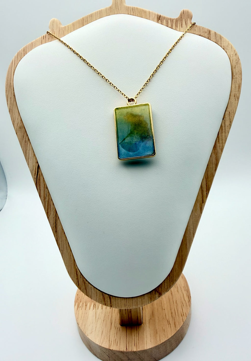 Make Your Day | Resin Necklace
