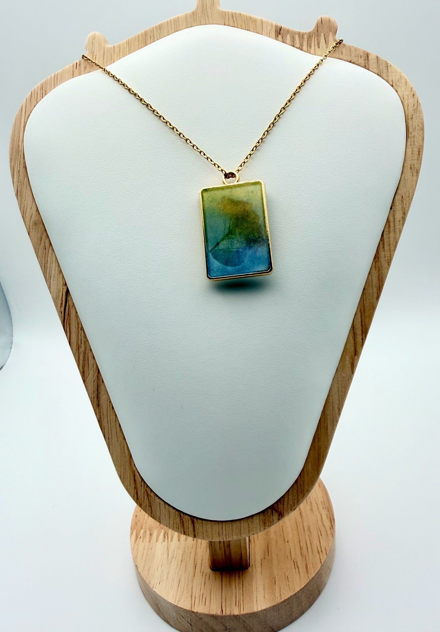 Make Your Day | Resin Necklace