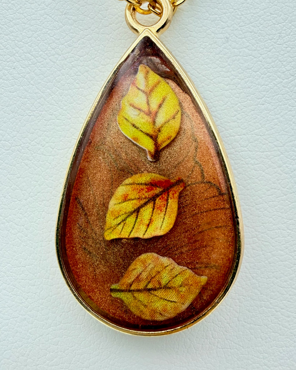Leaf & Coffee | Resin Necklace