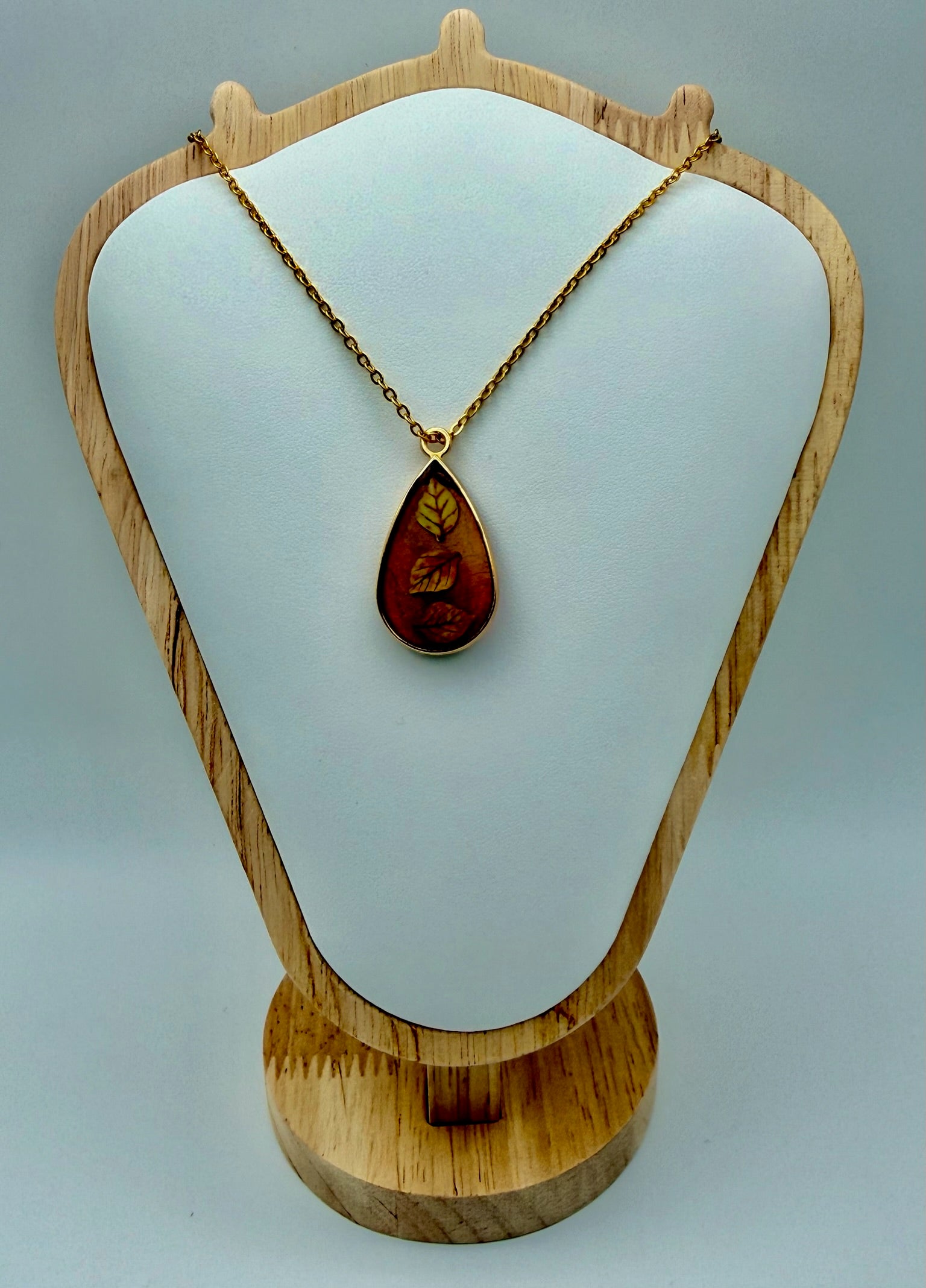 Leaf & Coffee | Resin Necklace