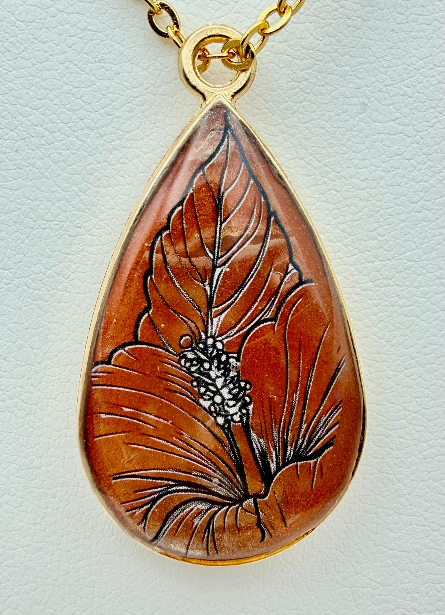 Leaf & Coffee | Resin Necklace
