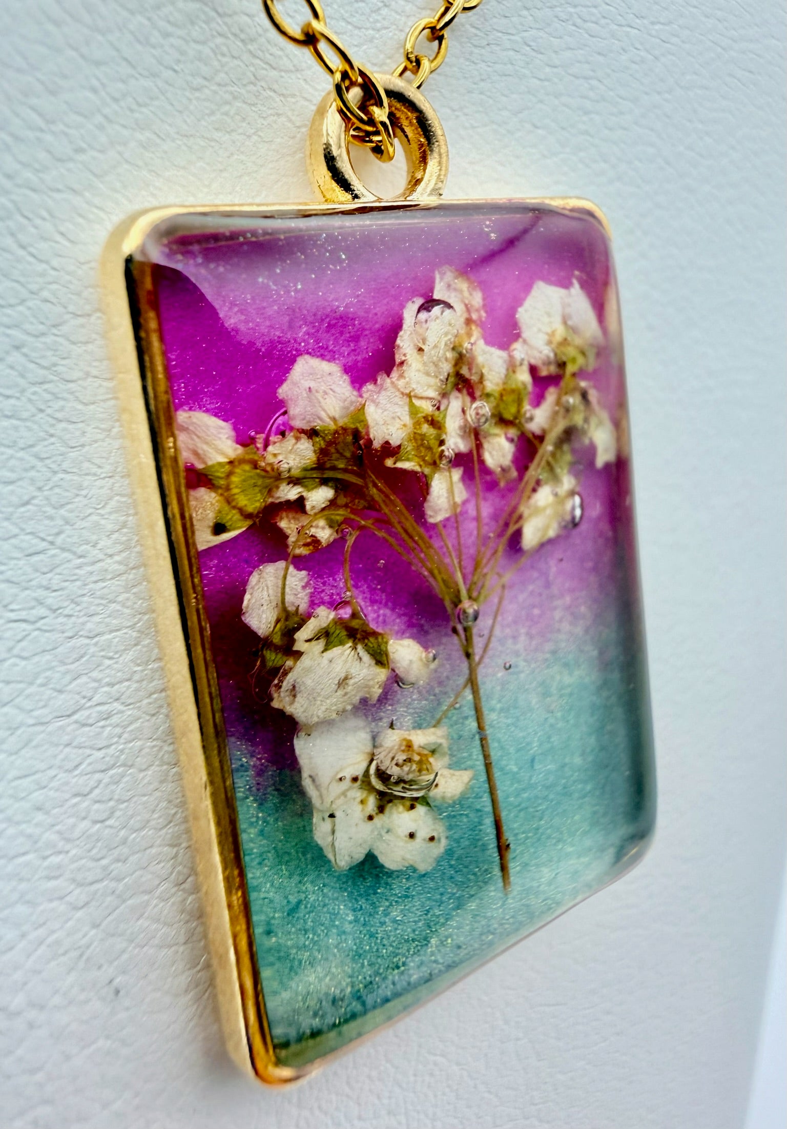Soft Bloom | Resin Necklace