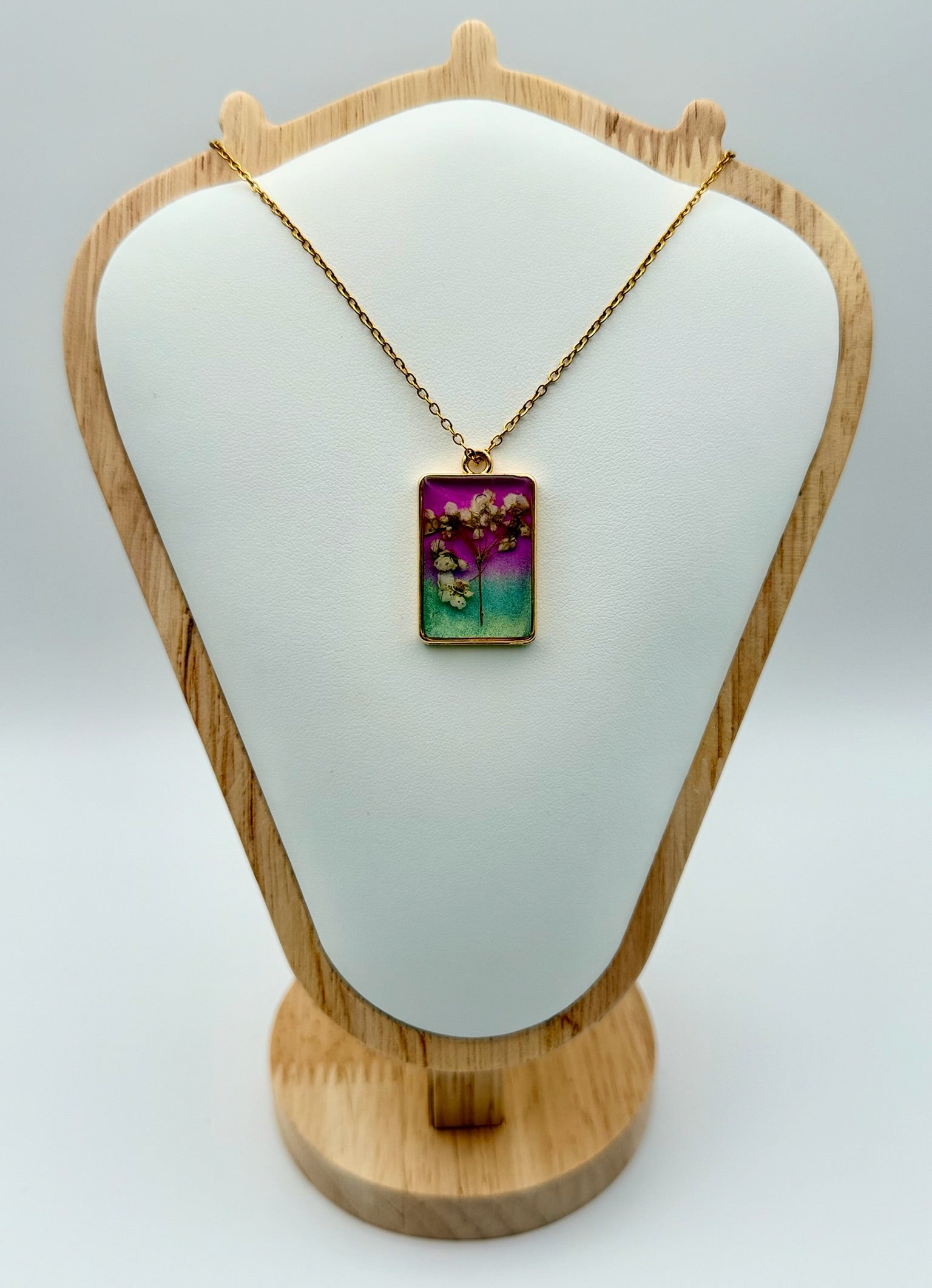 Soft Bloom | Resin Necklace