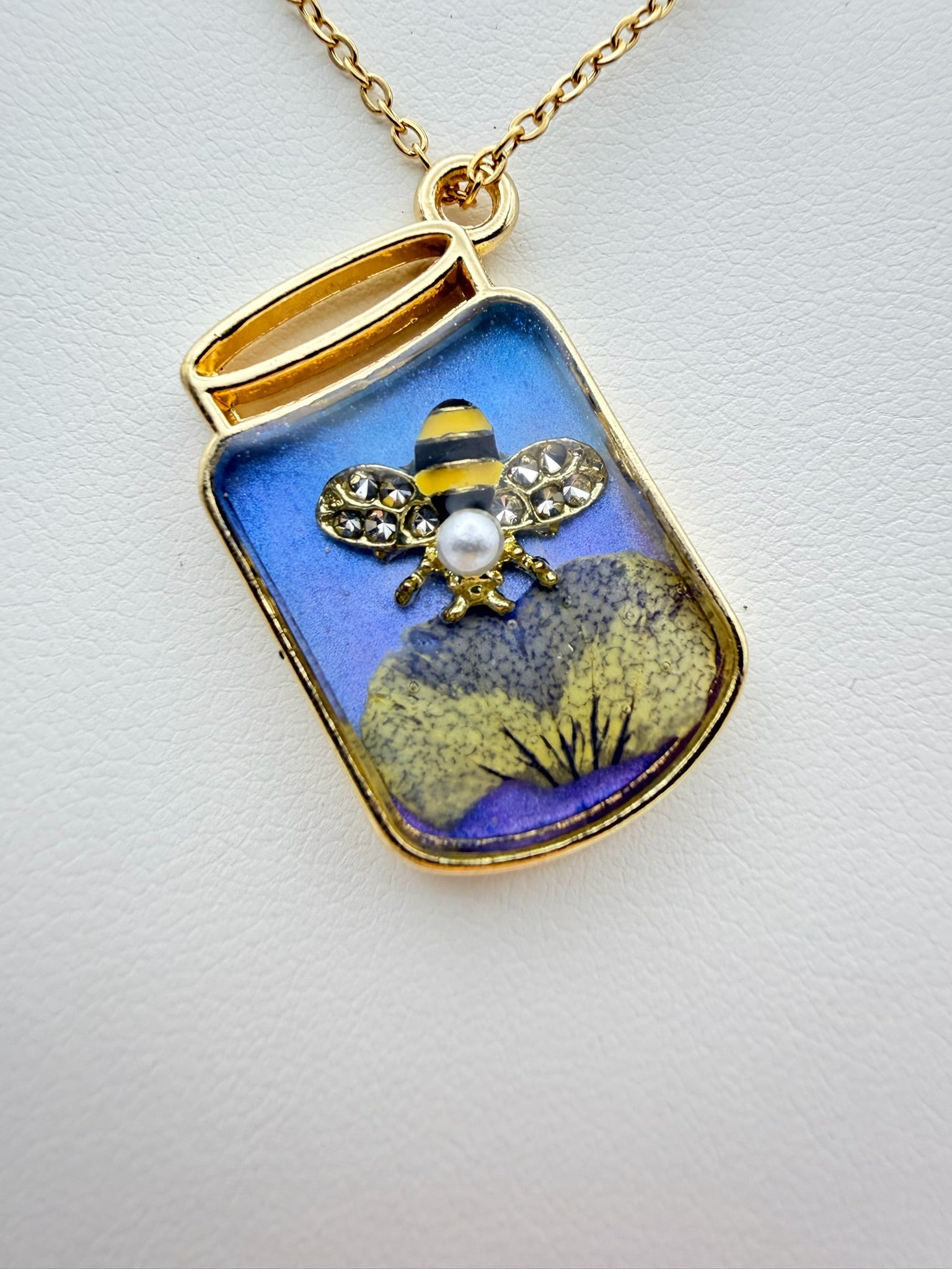 Pansy Power Bee | Resin Necklace