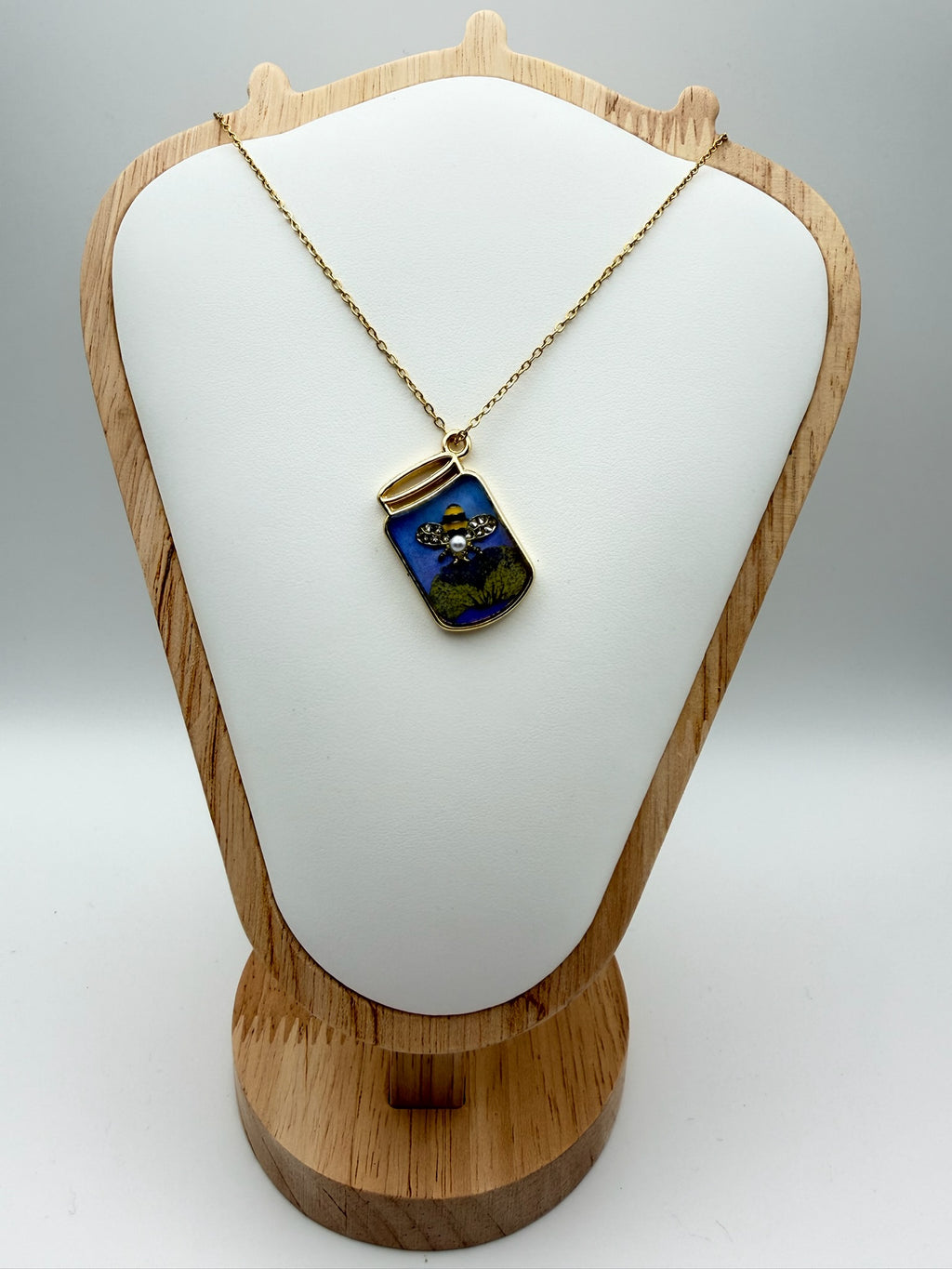 Pansy Power Bee | Resin Necklace