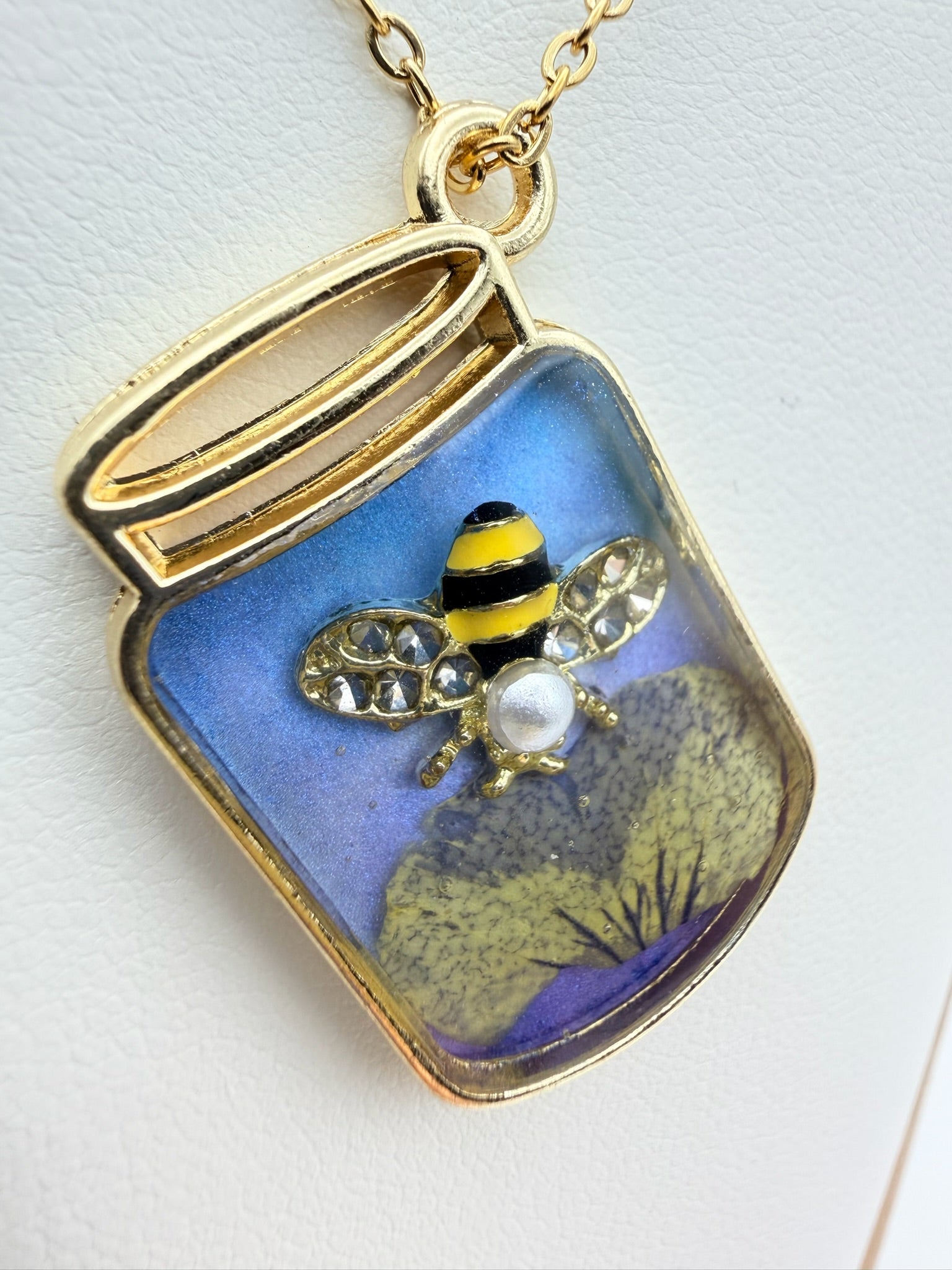 Pansy Power Bee | Resin Necklace