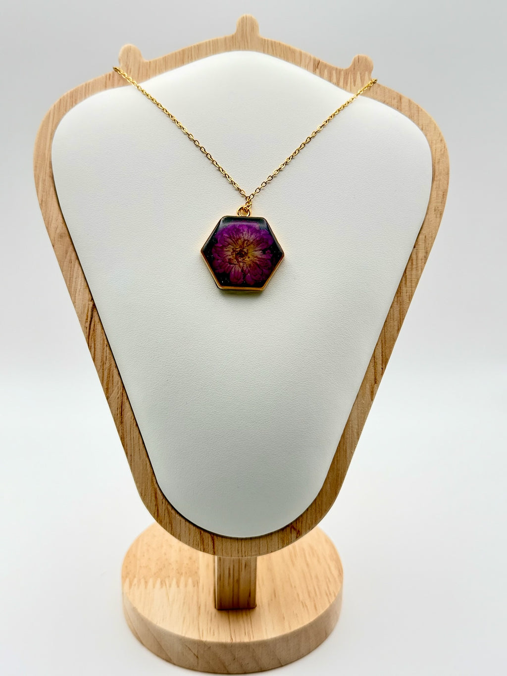 Perfectly Placed Nicole | Resin Necklace