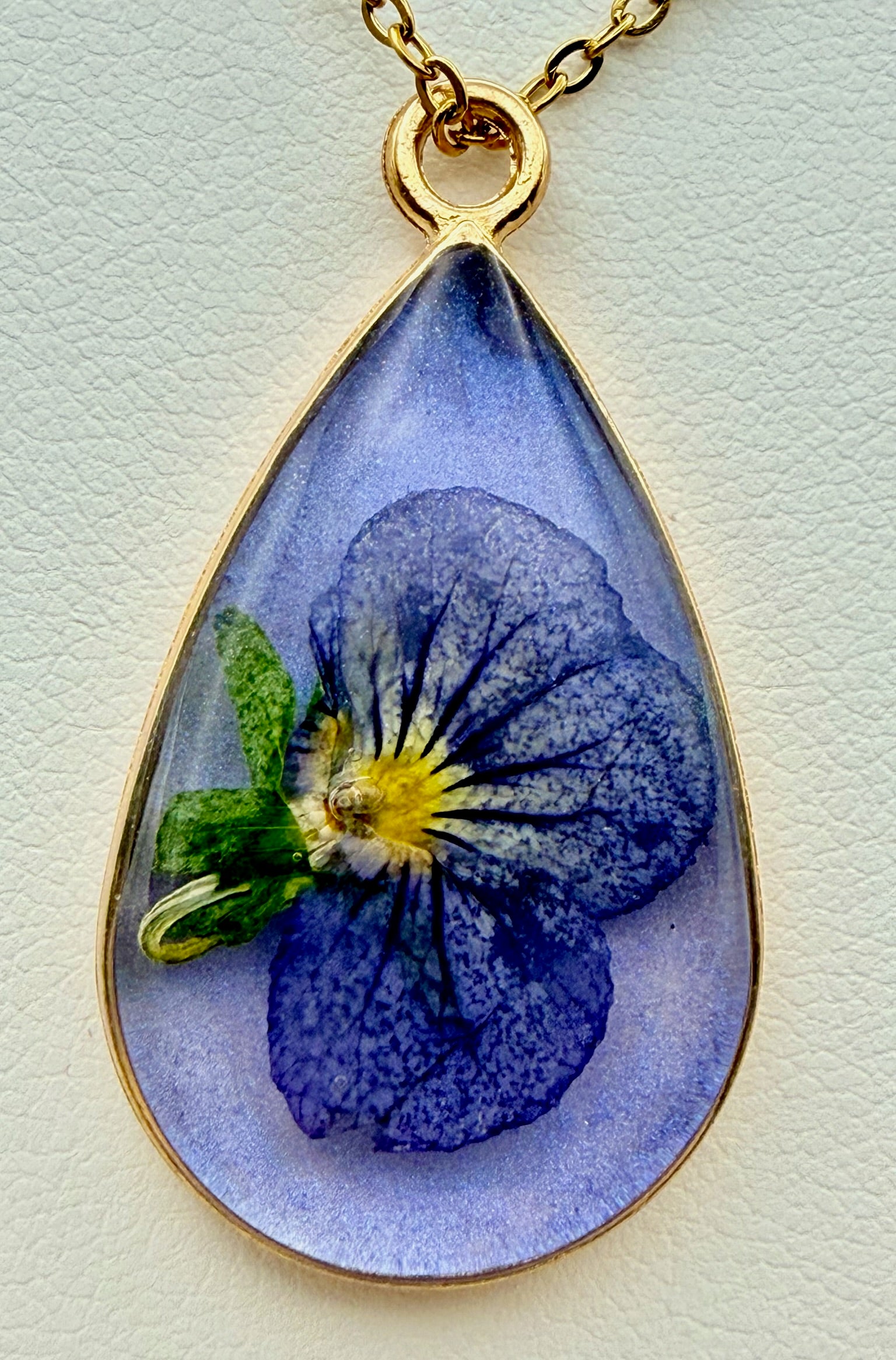 Fancy Jeannie | Resin Necklace