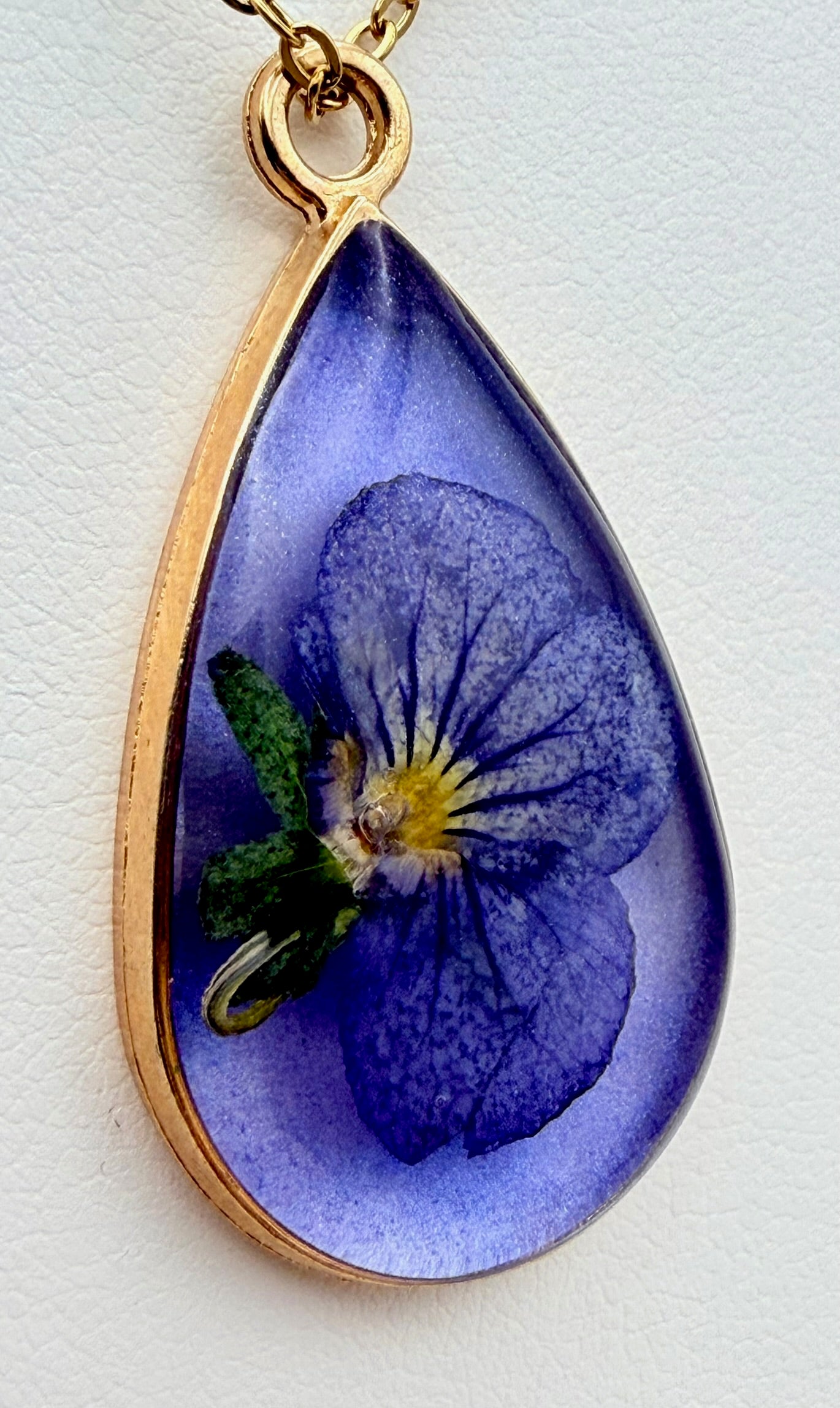 Fancy Jeannie | Resin Necklace