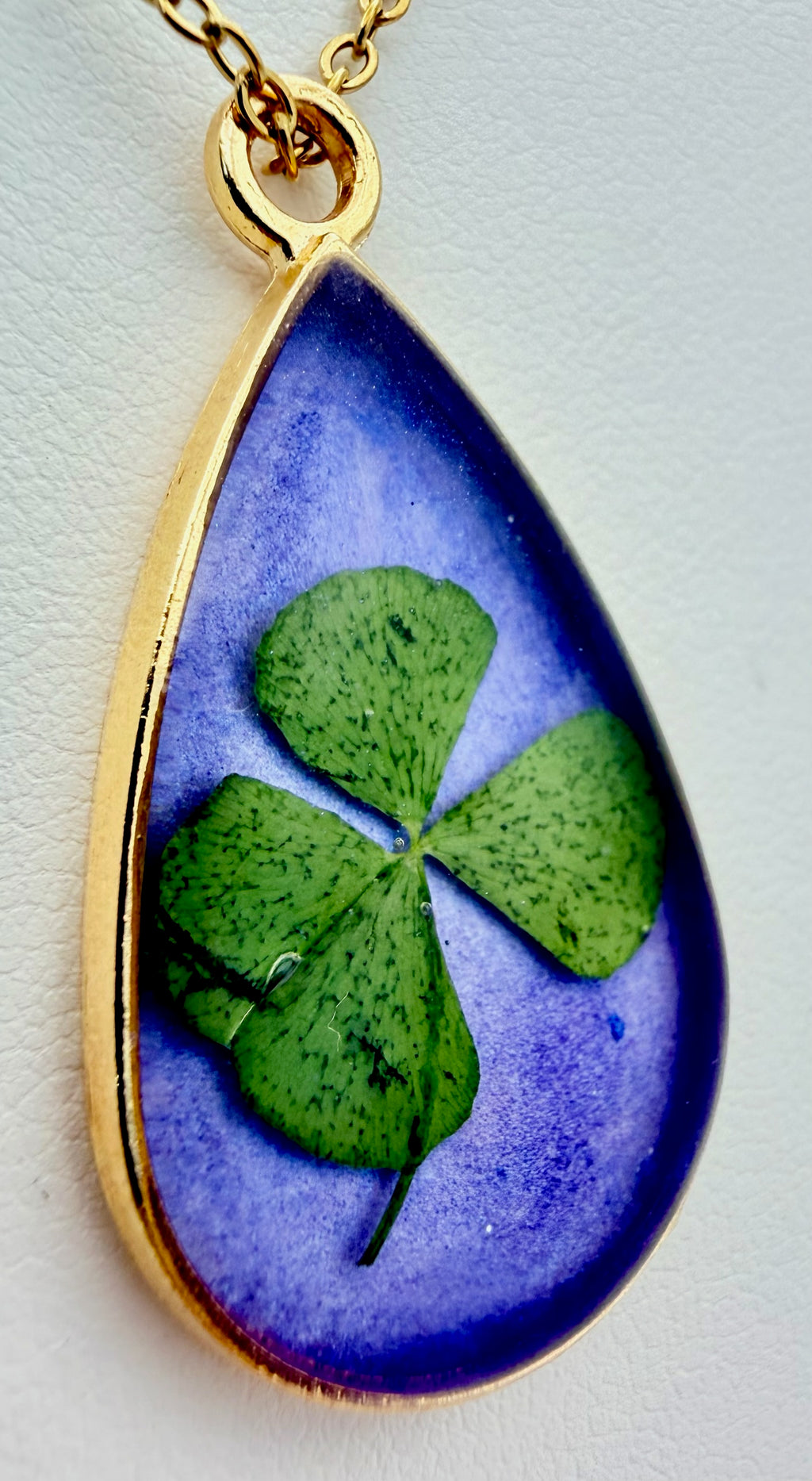 Moody Irish Luck | Resin Necklace