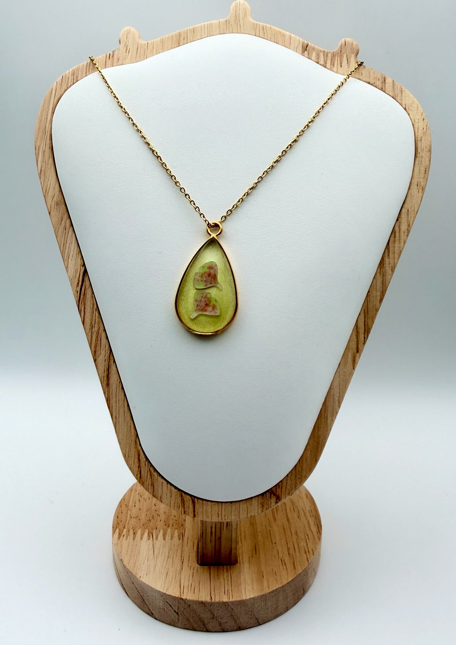 Yellow Fall | Resin Necklace