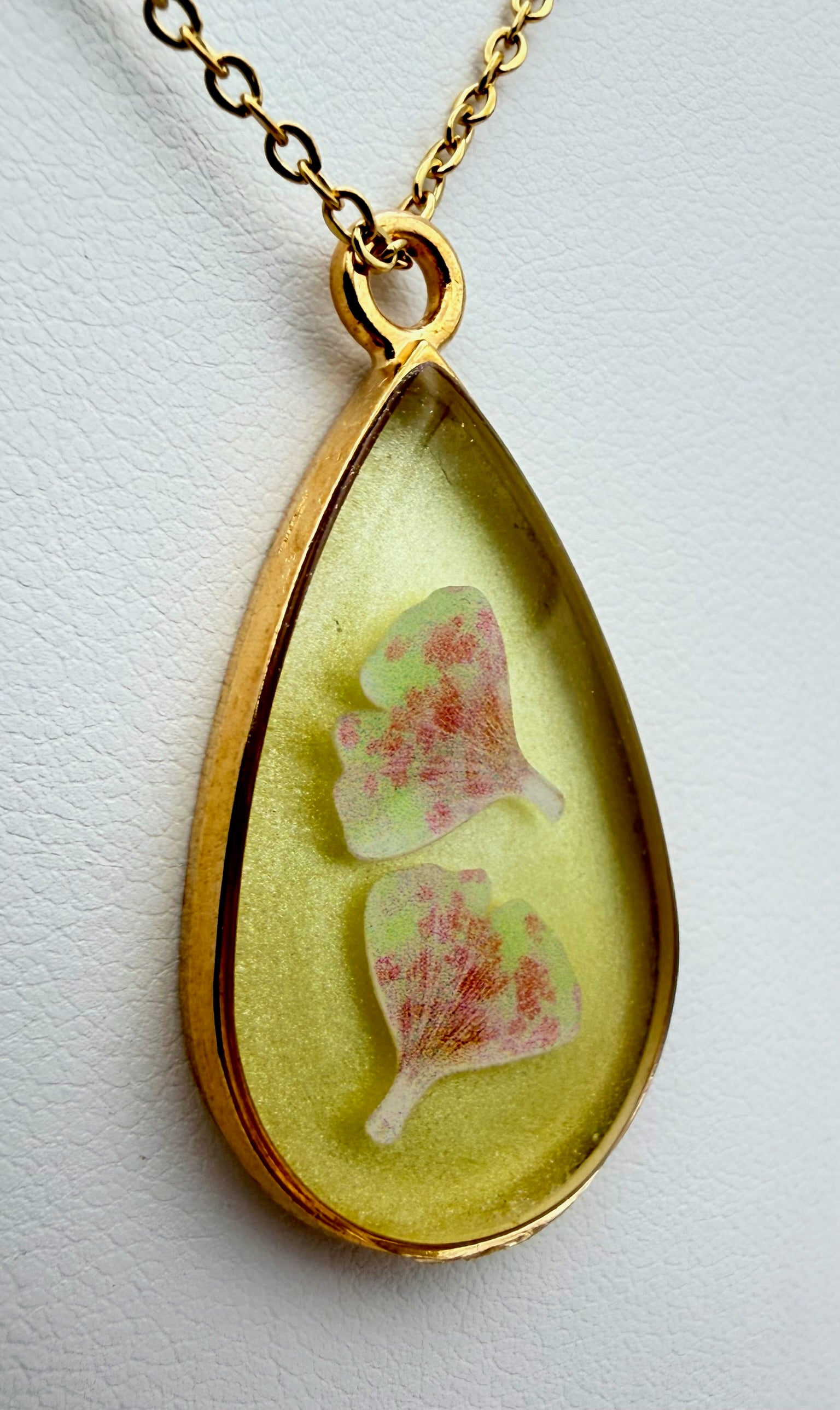 Yellow Fall | Resin Necklace
