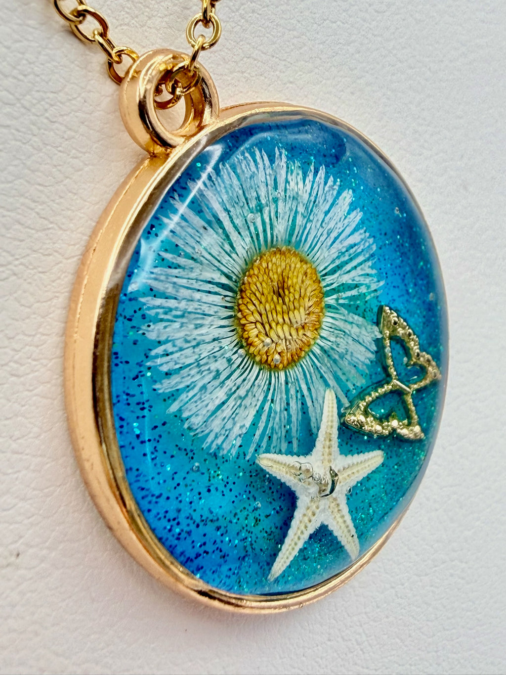 Grateful Gretchen | Resin Necklace