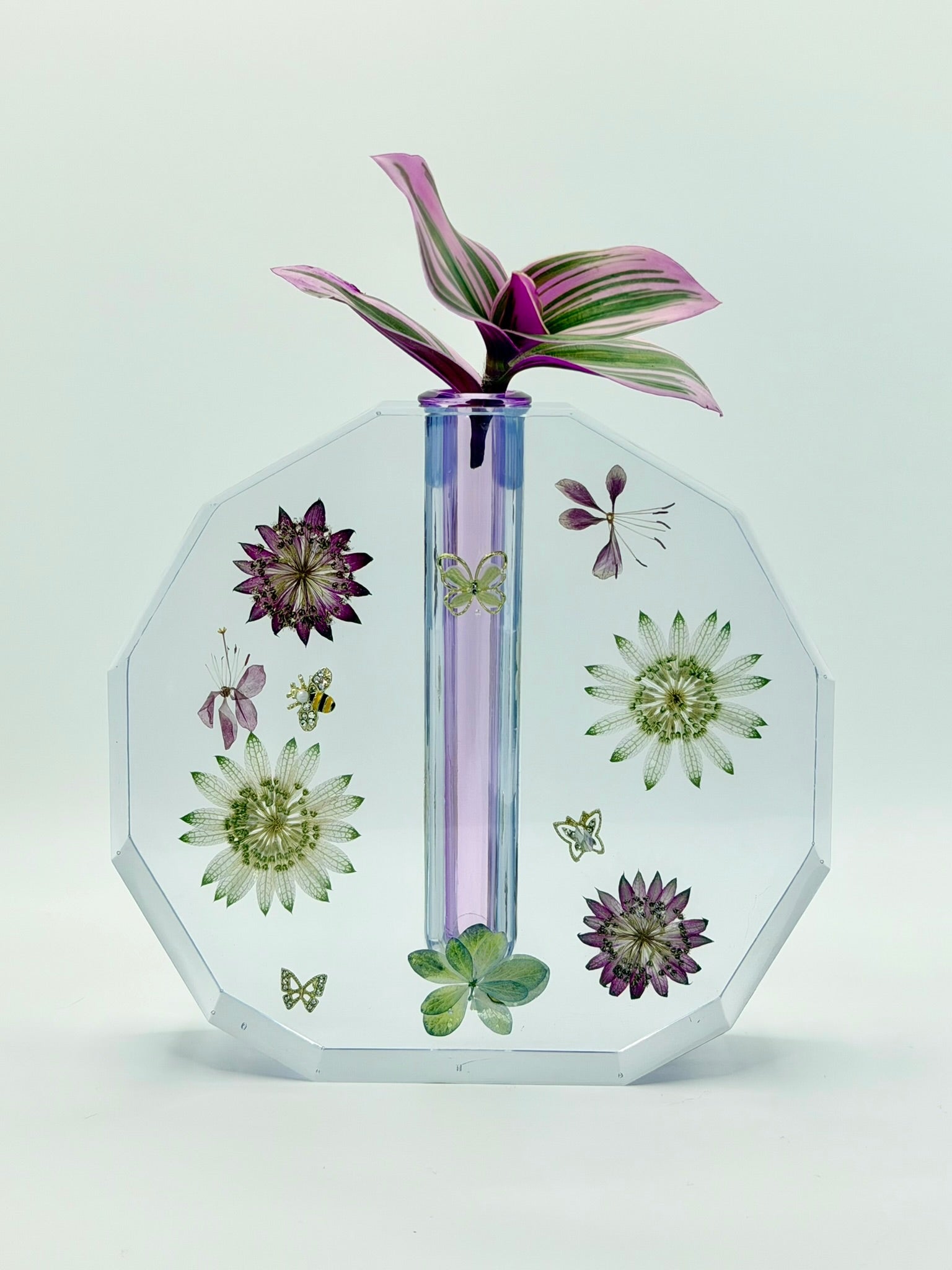 Sarah’s Wedding Flowers | Custom Resin Vase, handmade multicolor resin vase